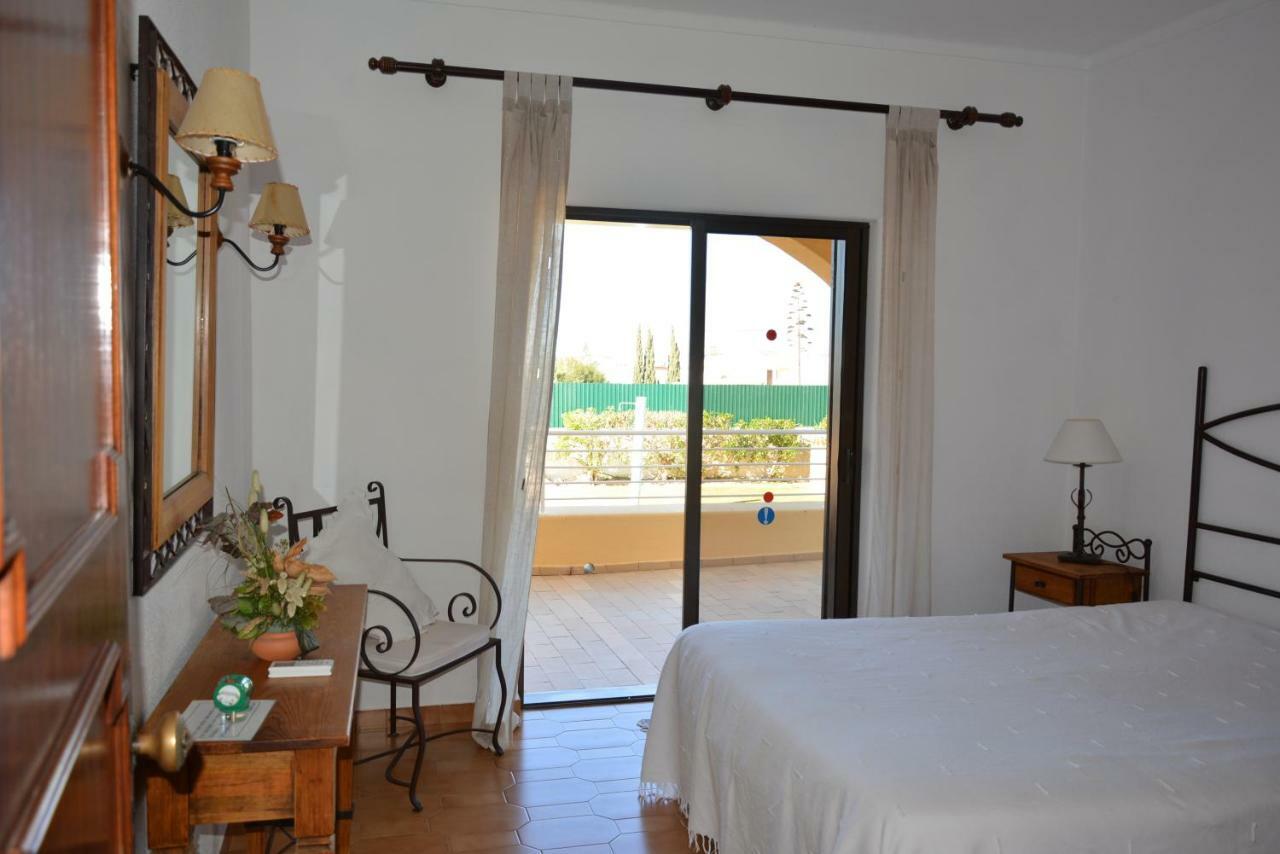 Villa Paraiso - 4 Bedrooms And Pool Albufeira Exterior photo